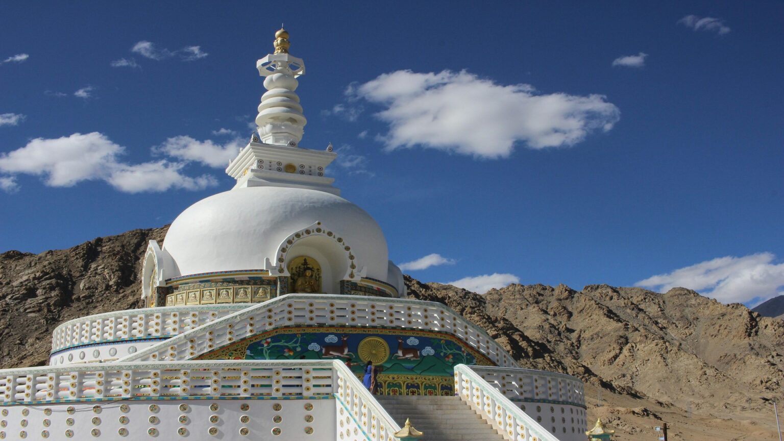 6-Day Ladakh Cultural Tour Monasteries, Villages & Scenic Landscapes (2)