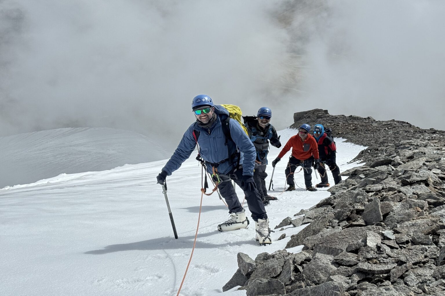 UT Kangri 6070m - Guide the Himalaya (1)